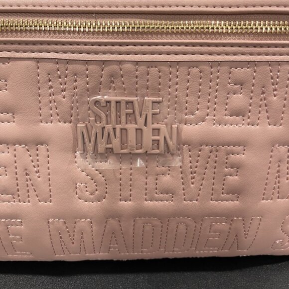 Steve Madden Padded Oversized Logo Print Clutch (JB13670 - Picture 2 of 6
